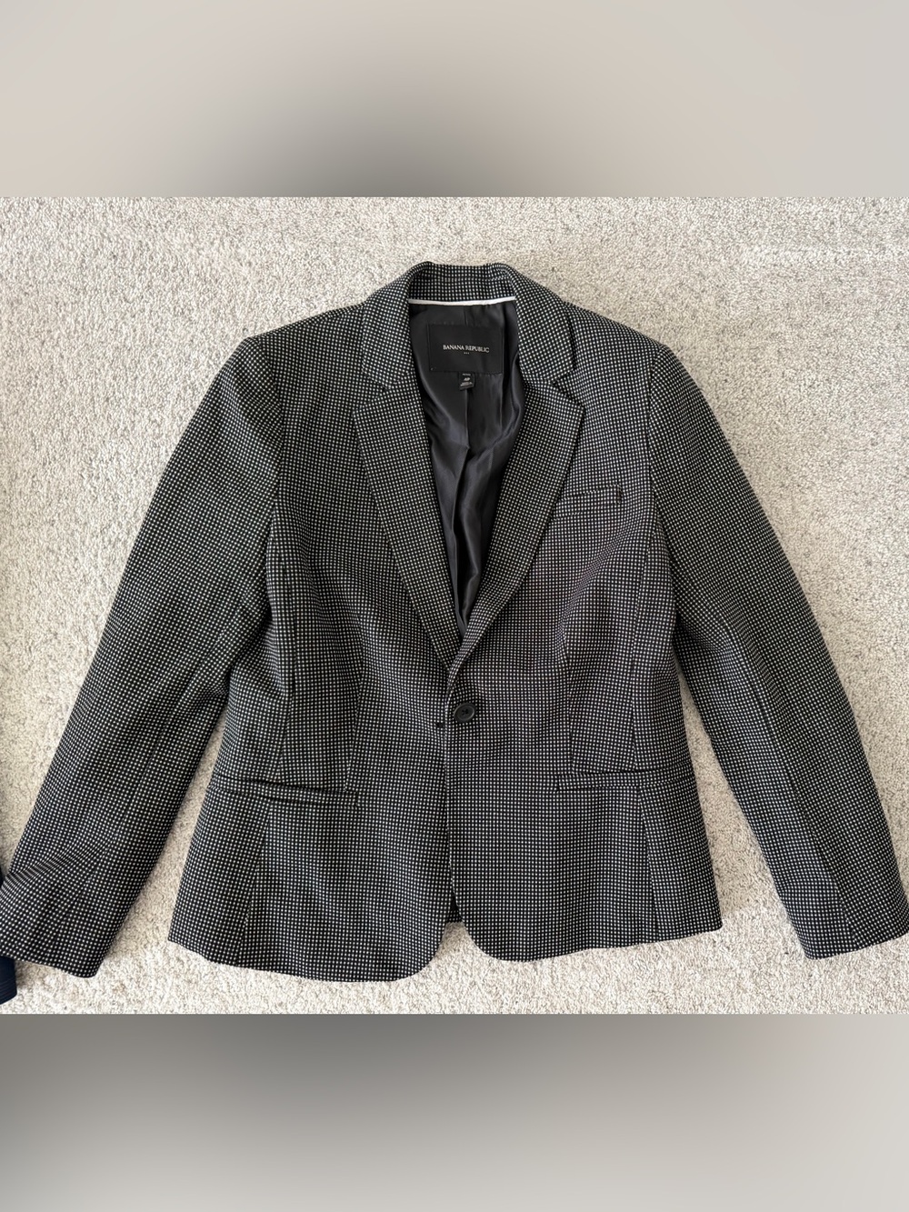 Banana Republic Black & White Patterned Women’s Blazer